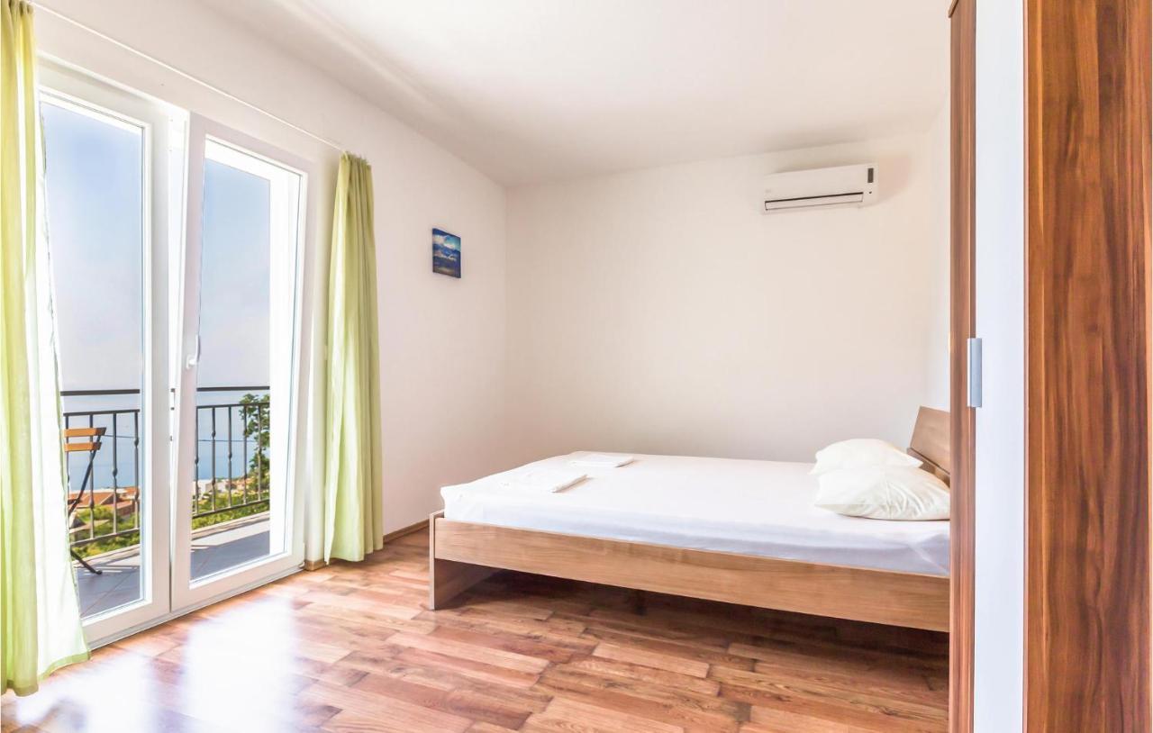 Apartment 2 Bedroom Beautiful Apartment In Makarska Makarska